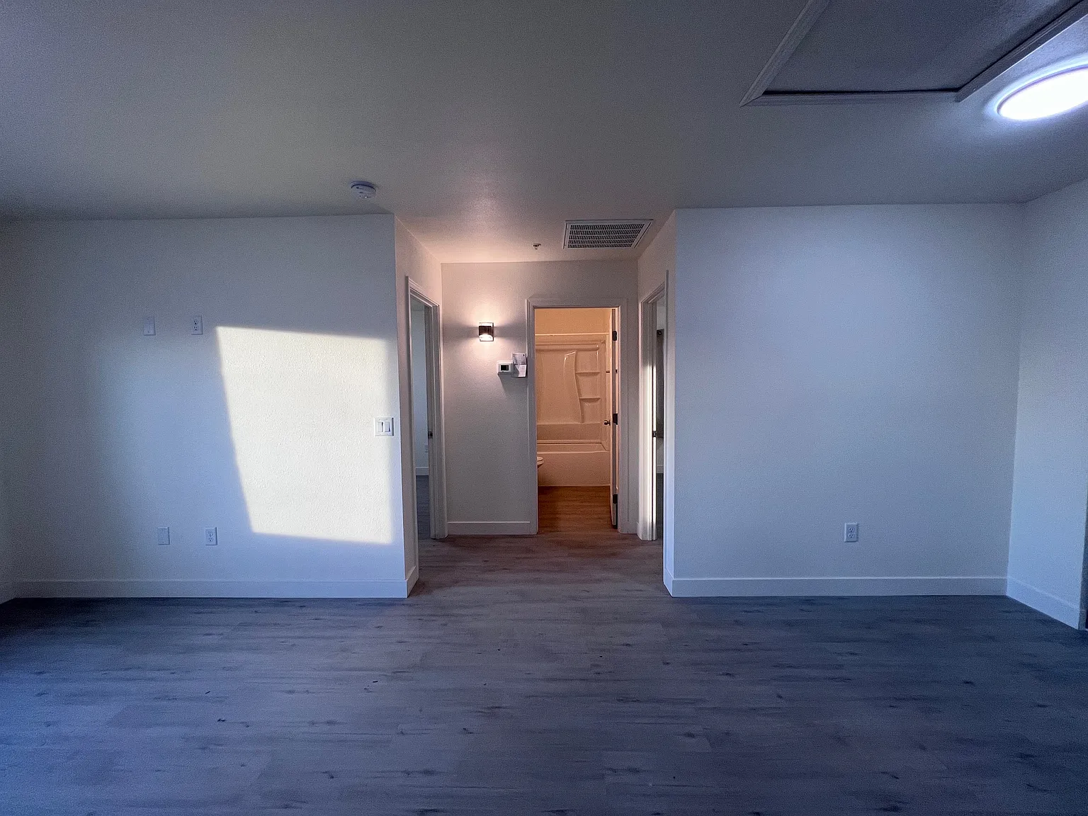 2 bed, 789 sqft, $1,300 — Photo 4