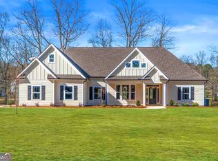 28 Oak Grove Trl, Griffin, GA 30224