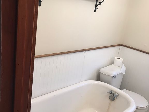 Upstairs bathroom 