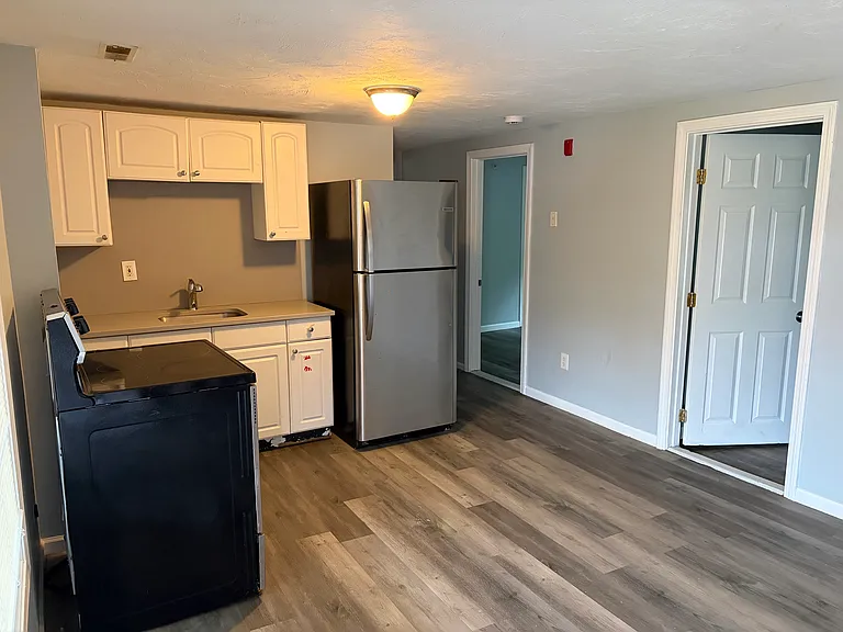 6 Milton St #2B — Photo 11