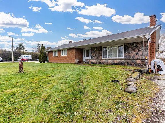 2nd image of 10690 Trafalgar Rd
