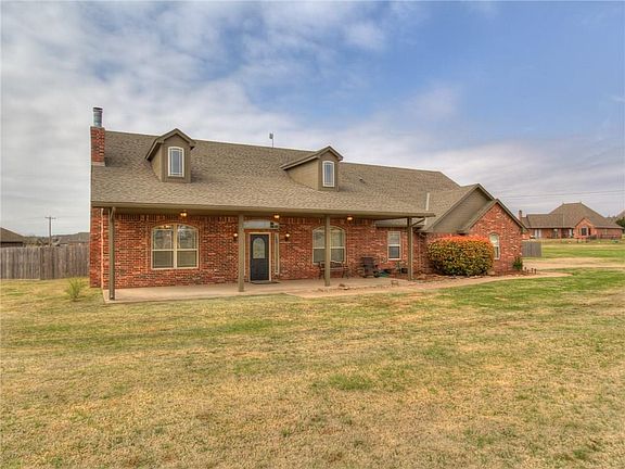 2nd image of 10515 Birdnest Ct