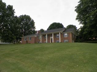 505 Sherwood Forest Rd, Wytheville, VA 24382