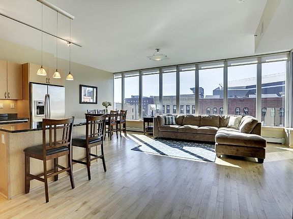 2nd image of 215 10th Ave S Unit 428