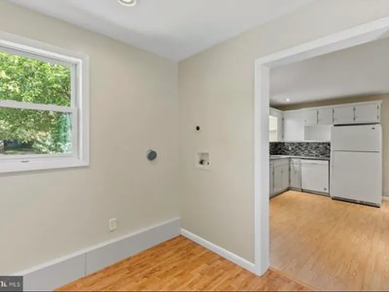 25 Glenwood Ave #A — Photo 2