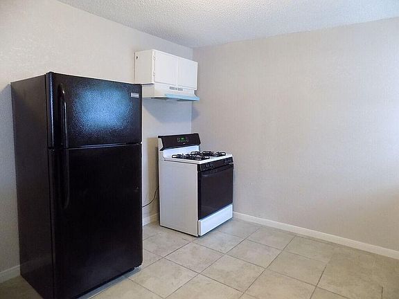 3rd image of 223 Sterling Dr