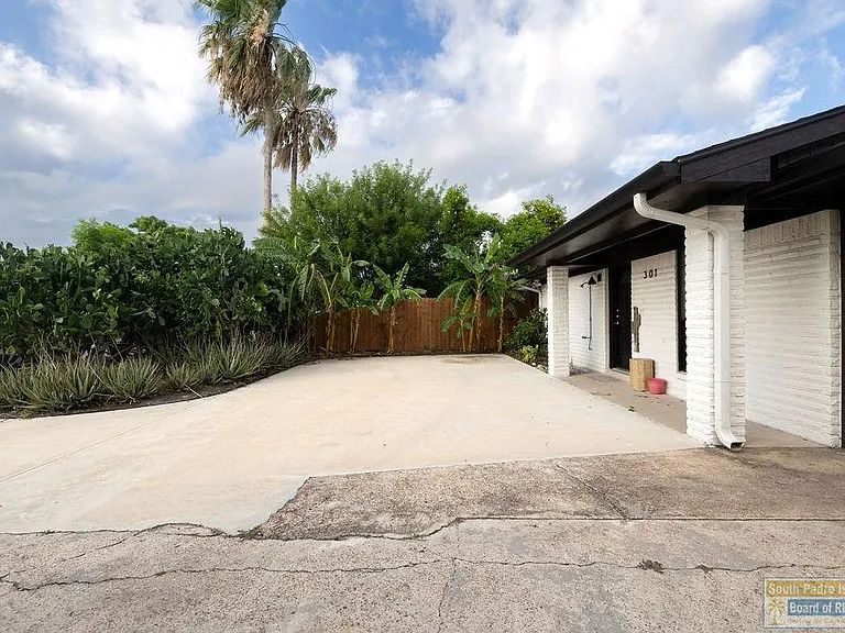 301 Madison St — Photo 27