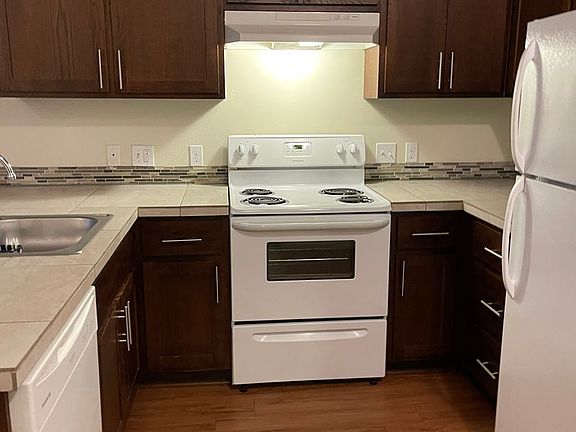 4th image of 7608 N Portsmouth Ave APT 1A