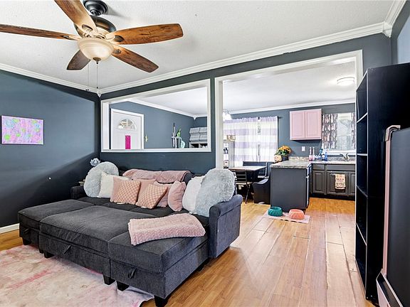 3rd image of 108 Poplar Ln