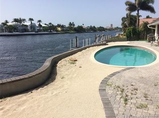 590 Silver Ln, Boca Raton, FL 33432