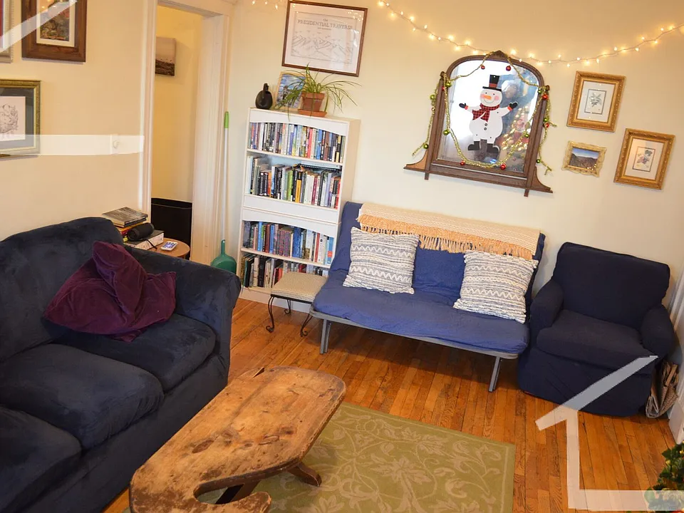 28 Quint Ave #49