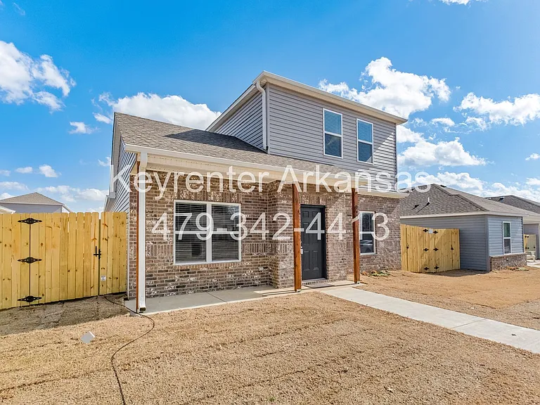 920 S Morningside Dr — Photo 2