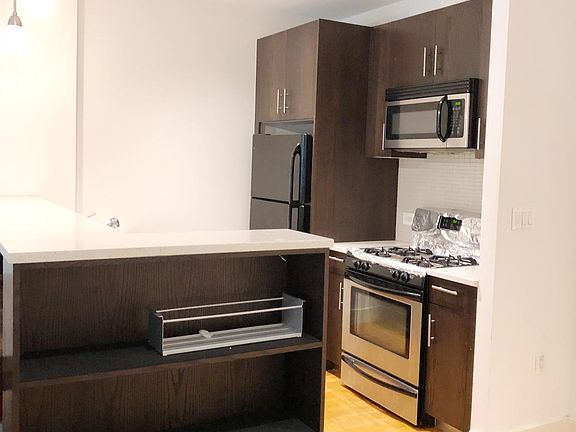 3rd image of 14021 32nd Ave APT 2DN