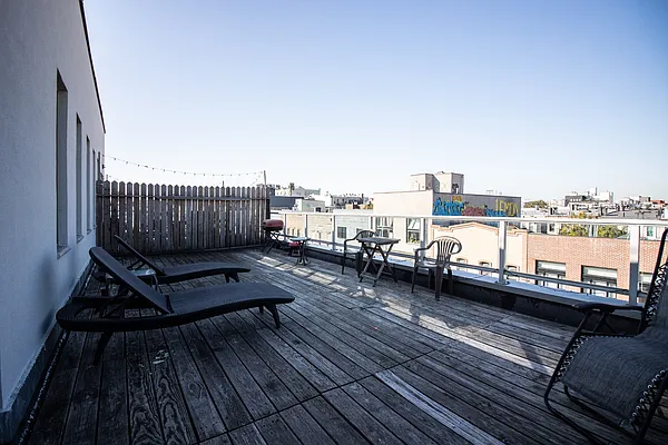 Rented by Oxford Property Group | media 23