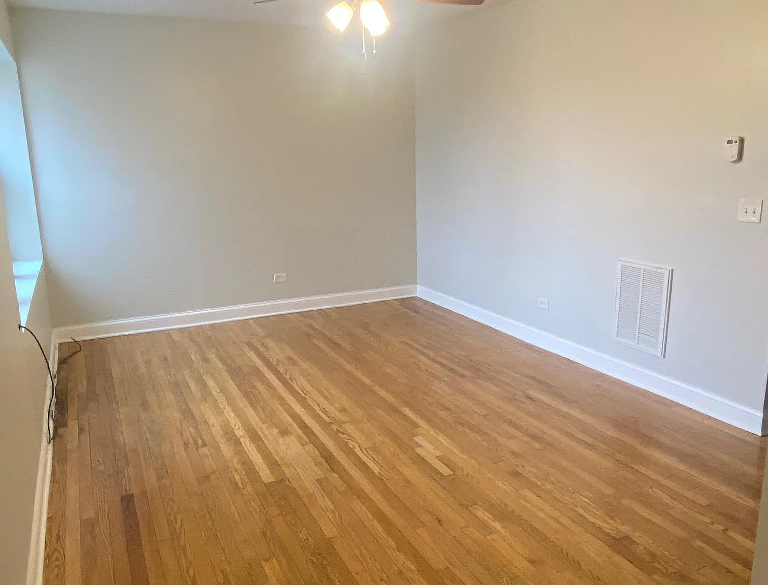 2 bed, 850 sqft, $1,300 — Photo 2