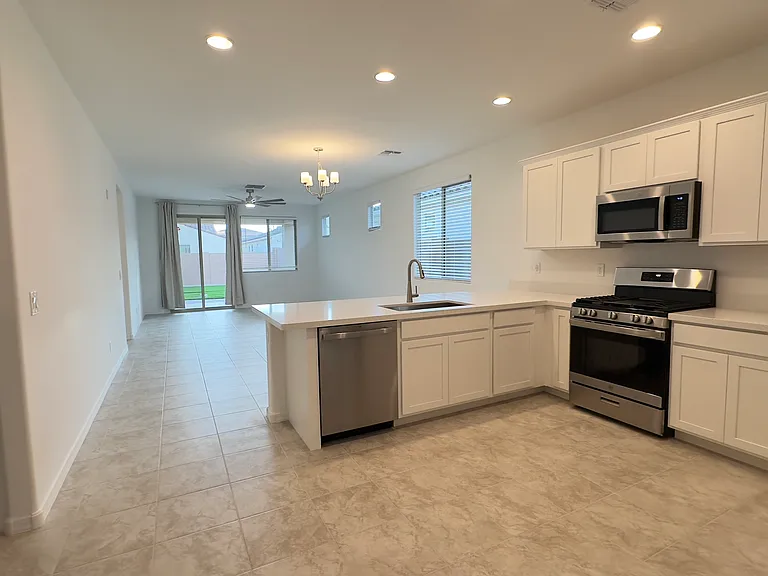 16805 W Shangri La Rd — Photo 11