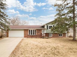 10164 Valley Forge Ln N, Maple Grove, MN 55369