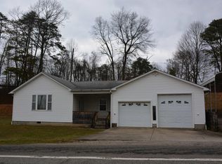 6233 Pike Rd, Saint Marys, WV 26170