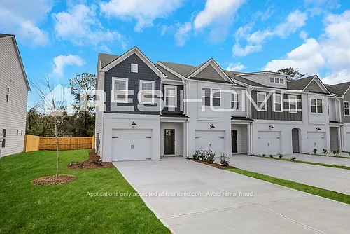 34 Southpoint Dr Photo 1