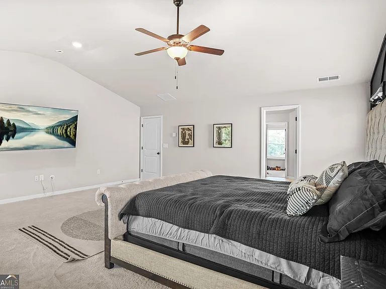 361 Traditions Ln — Photo 17