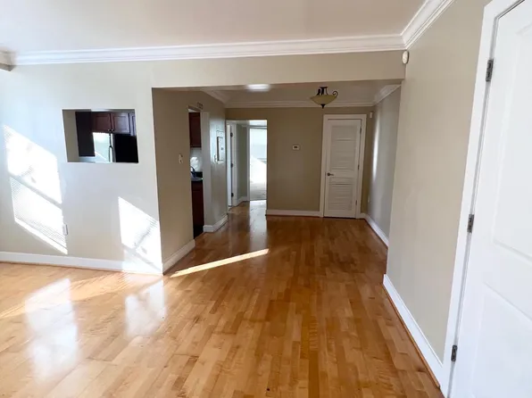 2835 Gainesville St SE APT 202, Washington, DC 20020