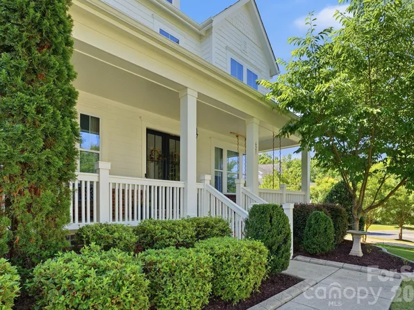 621 Bucks Quarry Ct, Fort Mill, SC 29708