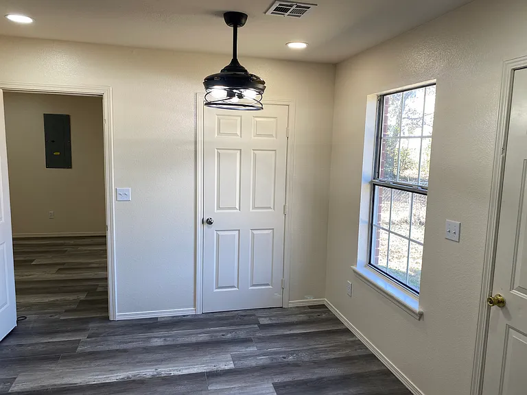 507 Sexton St — Photo 3