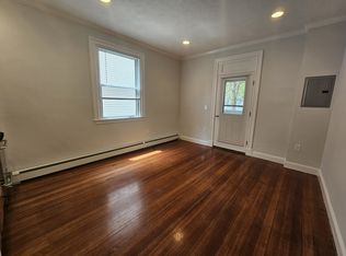 457 Centre St APT 204, Newton, MA 02458