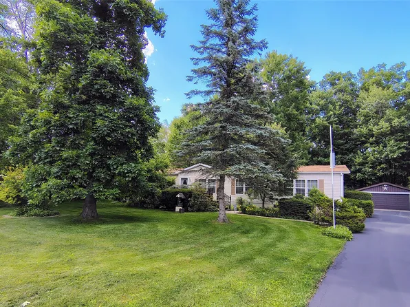 1452 Antler Aly, Jamestown, PA 16134