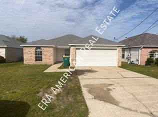 953 Southern Oaks Ct, Fort Walton Beach, FL 32547