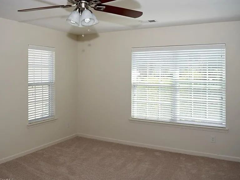 108 Manhattan Ave — Photo 14
