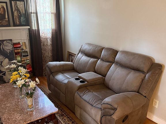 4th image of 1241 15th St SW