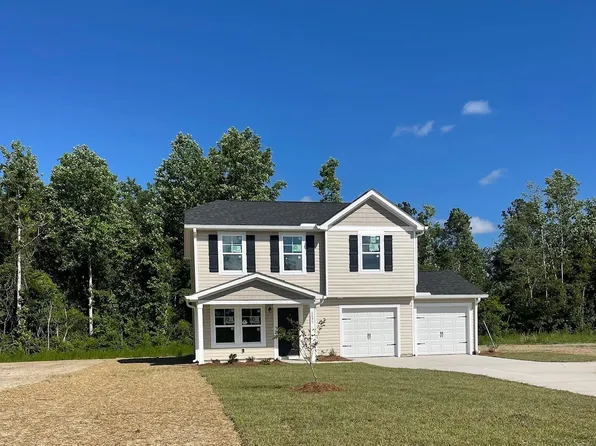 2695 Scarbrough Dr., Loris, SC 29569
