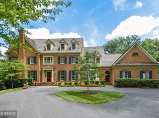 9005 Fernwood Rd, Bethesda, MD 20817