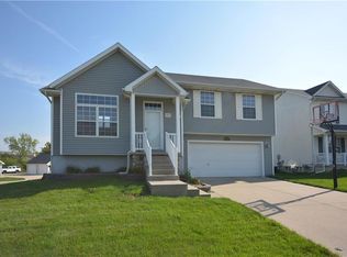 3203 SW Olde Ivy Cir, Ankeny, IA 50023