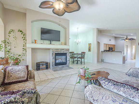 3rd image of 10387 W RUNION Drive
