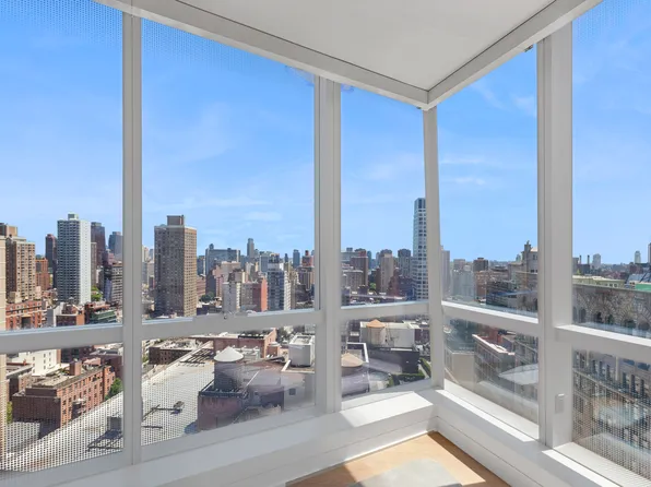 400 Park Avenue South 23B image 1 of 16