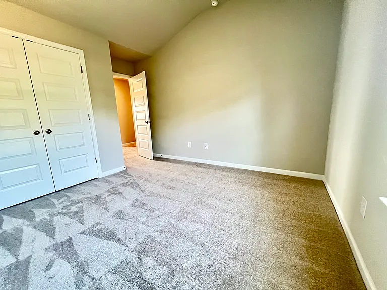 3705 Prospect Point Dr — Photo 15