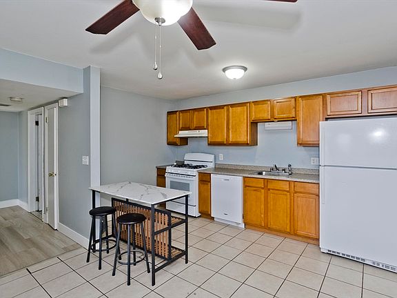 5th image of 239 Glasgow St APT 10