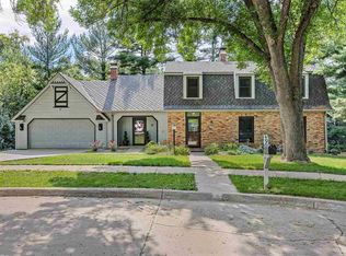 9 Olde Hickory Rdg, Coralville, IA 52241