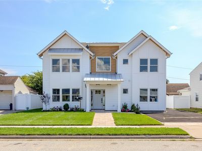 16 Moss Lane, Levittown, NY, 11756
