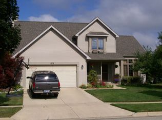 1373 Middlewood Dr, Saline, MI 48176
