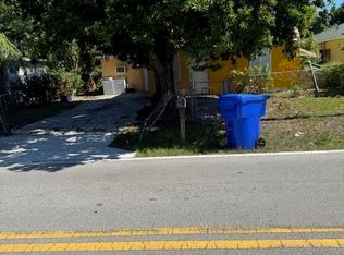 7890 Overlook Rd, Lake Worth, FL 33462