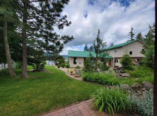 12511 N Cherokee Dr, Newman Lake, WA 99025