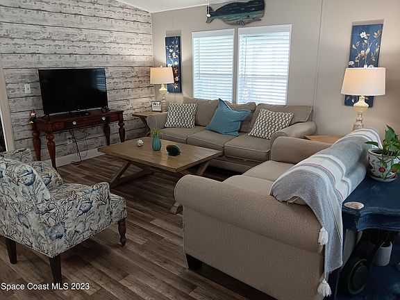 4th image of 606 Royal Tern Dr