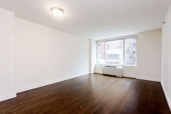 Rented by Mirador Real Estate | media 12