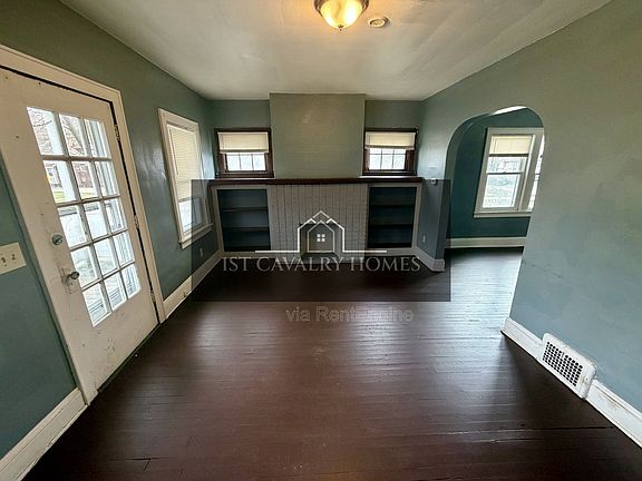 4th image of 578 Hoye Ave #1