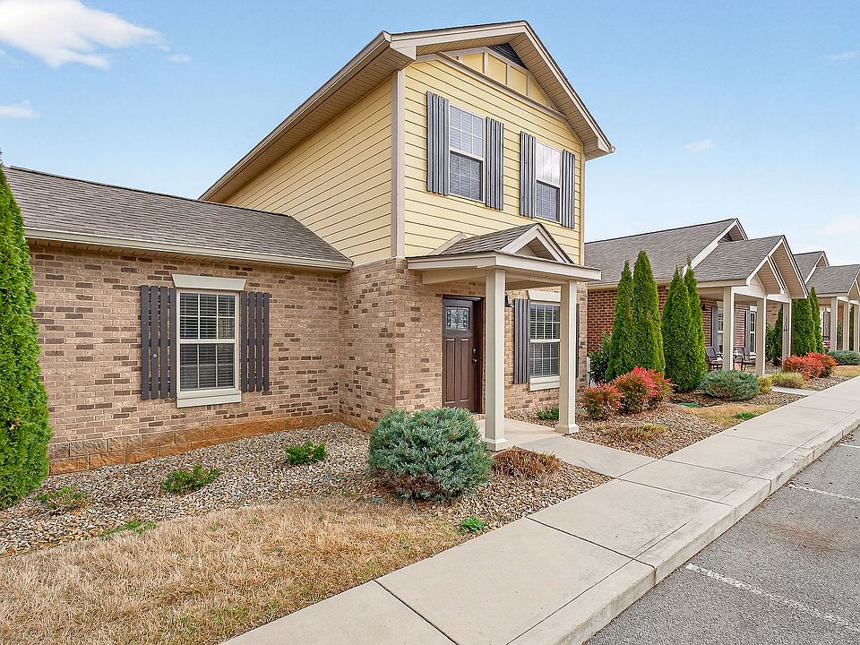 1st image of 99 Copper Springs Cir #152