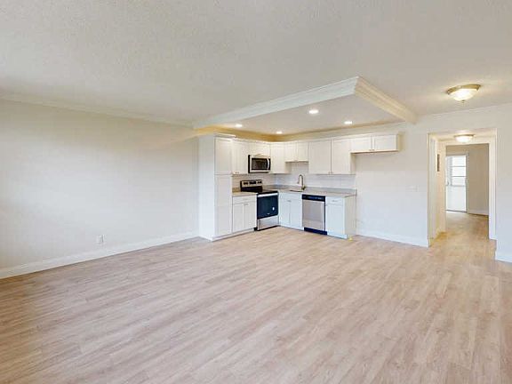 5th image of 205 Sheffield I #I-2050