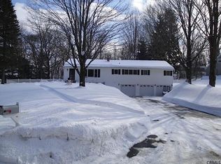 3 Cole Ln, Wynantskill, NY 12198